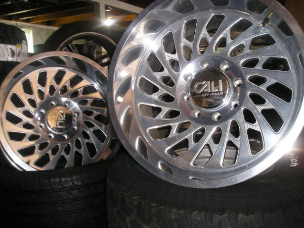 4-22-inch-cali-wheels-big-0