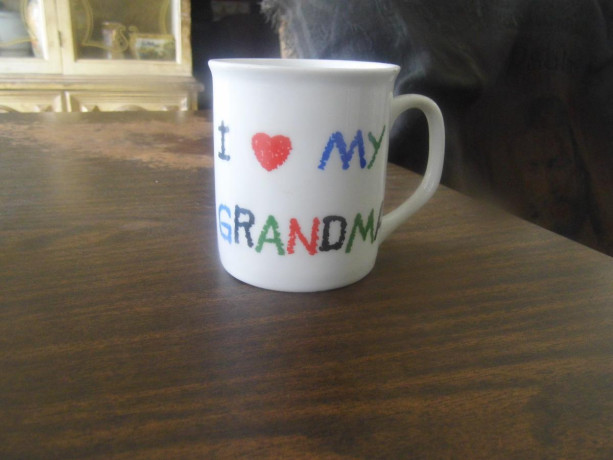 basic-i-love-my-grandma-coffee-cup-big-3
