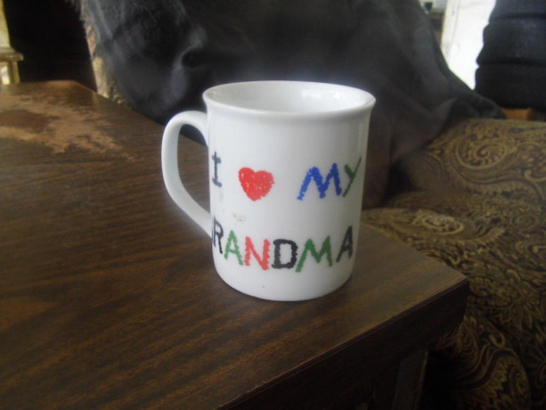 basic-i-love-my-grandma-coffee-cup-big-2