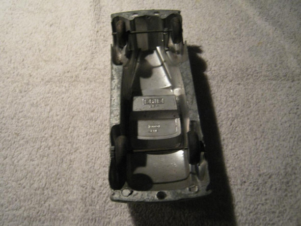 parker-white-die-cast-auto-with-rubber-tires-big-0