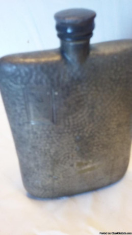 pewter-collectible-hip-flask-big-0