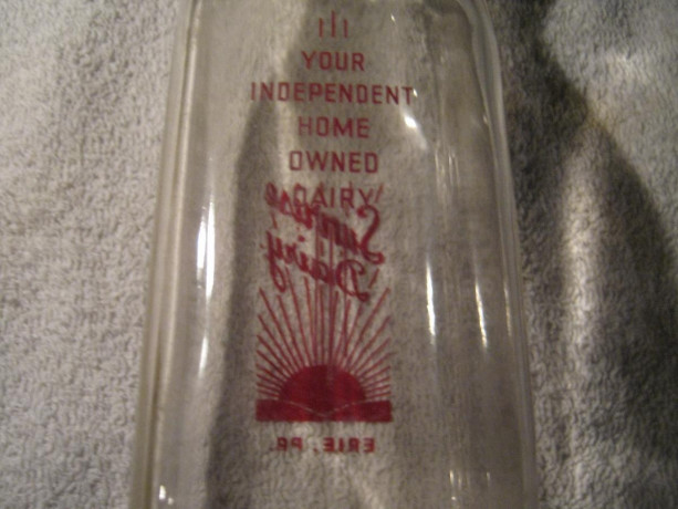 sunrise-dairy-erie-pa-one-pint-glass-bottle-circa-late-1950s-big-0