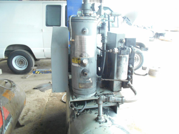 20-hp-120-gallon-screw-type-heavy-duty-compresssor-big-0