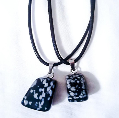 snowflake-obsidian-necklace-big-0