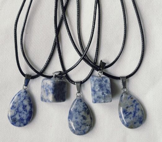 sodalite-necklace-big-0