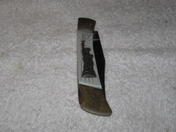 pocket-knife-with-the-statue-of-liberty-on-the-handle-big-0