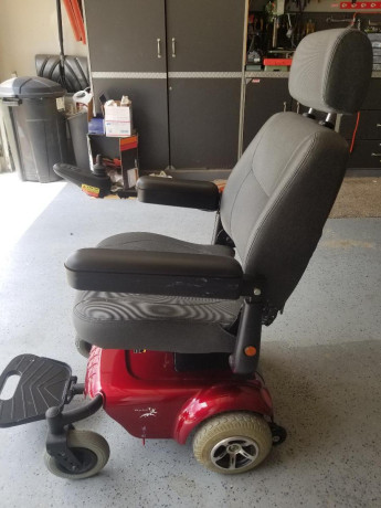 motorized-wheel-chair-big-0