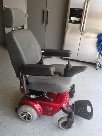 motorized-wheel-chair-big-2