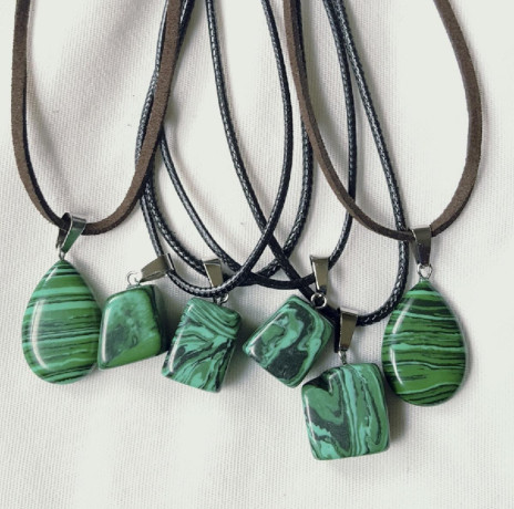 malachite-necklace-big-0