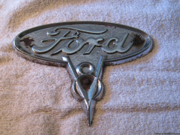 ford-emblem-from-the-early-1950s-big-0