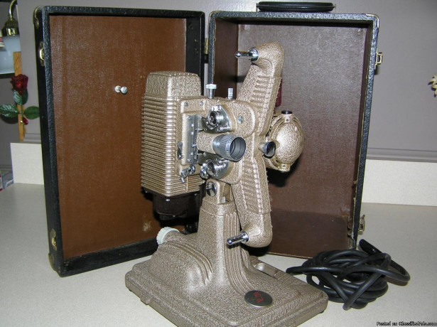 revere-8mm-model-85-projector-circa-1946-big-0