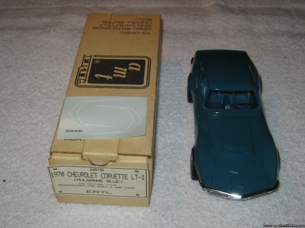corvette-dealer-promotional-124th-scale-models-big-2