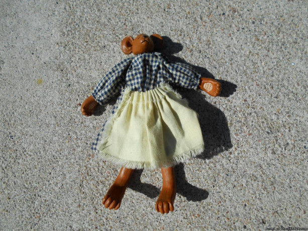 miniature-ceramic-bear-big-3