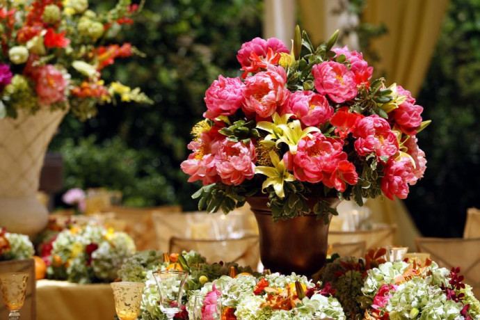 send-flowers-for-a-special-occasion-with-beverly-hills-flower-gallery-big-0