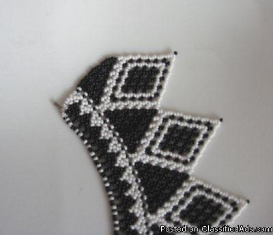 bw-seed-bead-geometric-collarnecklace-big-0