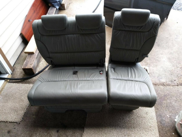 2008-honda-odyssey-3rd-seats-oem-big-0