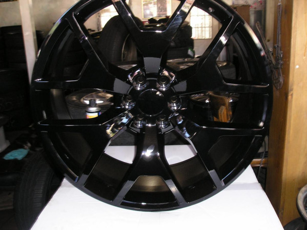 4-26-inch-snowflake-wheels-big-0