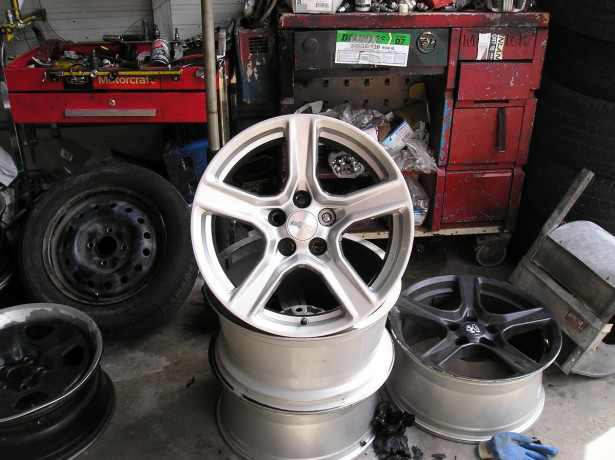 4-18-inch-camaro-wheels-big-0