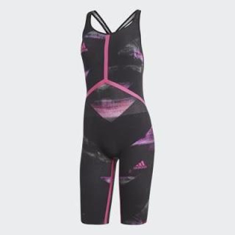 feel-safer-and-warm-on-every-dive-in-the-water-with-swimwears-triathlon-wetsuits-big-0