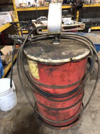 air-grease-cart-w-rolling-tray-big-1