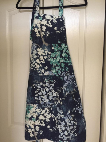lovely-handmade-aprons-big-1