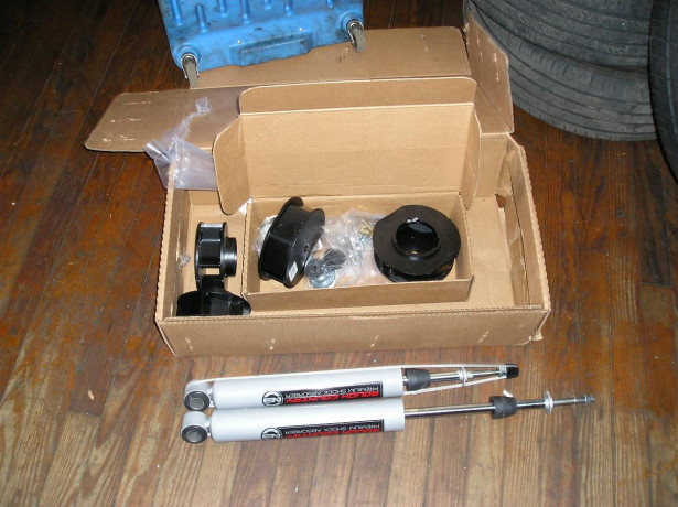 35-inch-rough-country-suspension-lift-kit-wheels-shipping-atlanta-big-0