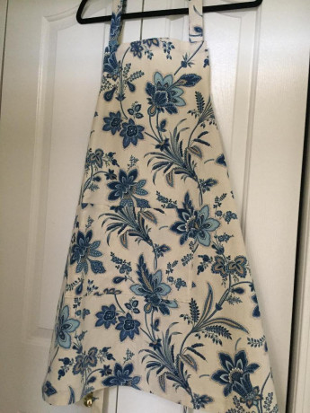 lovely-handmade-aprons-big-0