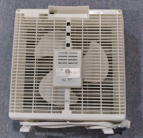 oceanaire-portable-3-speed-box-fan-big-1