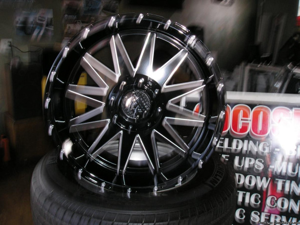 4-20-inch-extreme-mudder-wheels-atlanta-with-shipping-available-big-0