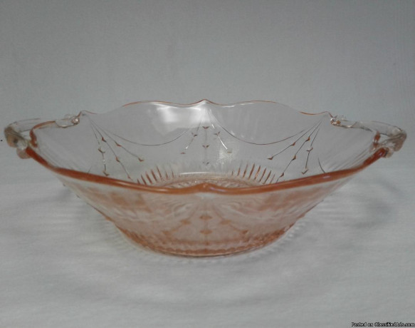 vintage-pink-depression-glass-fruit-serving-bowl-big-1