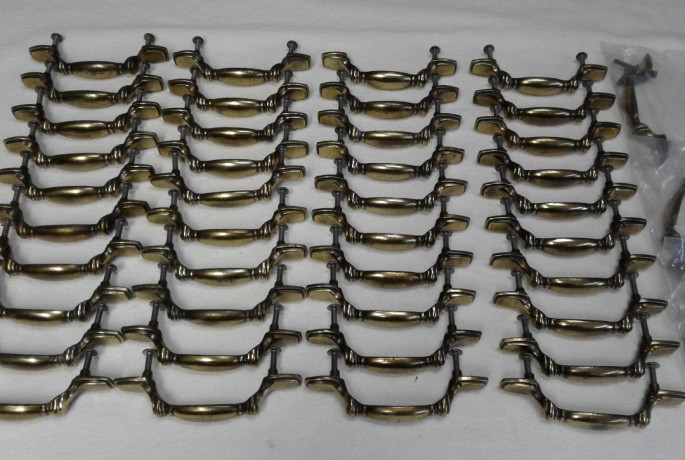 keeler-brass-co-antique-brass-cabinet-drawer-pull-handles-10-big-3