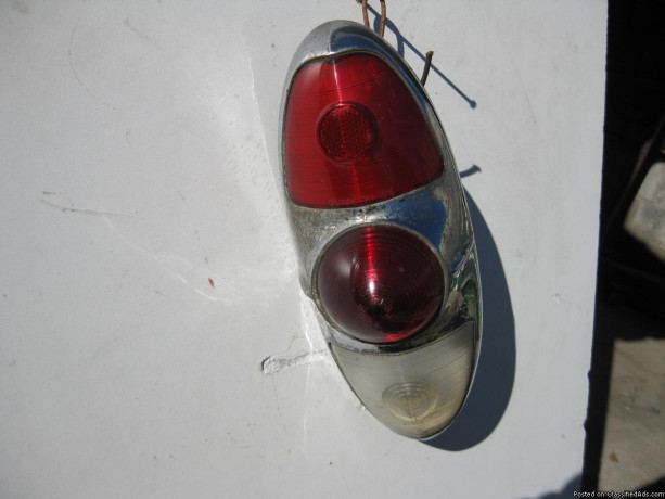 1953-chevrolet-tail-light-big-0