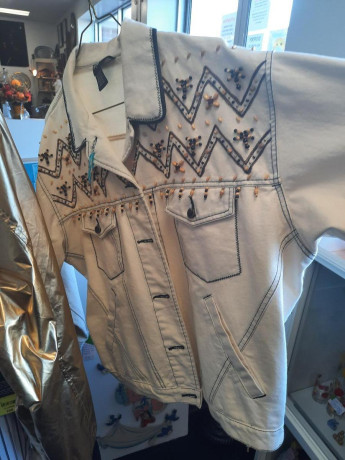 vintage-clothing-big-2