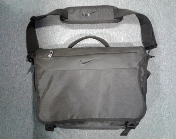 nike-golf-messenger-laptop-carry-on-tote-big-4