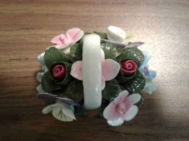 timex-collectible-porcelain-flower-basket-mini-clock-new-big-1