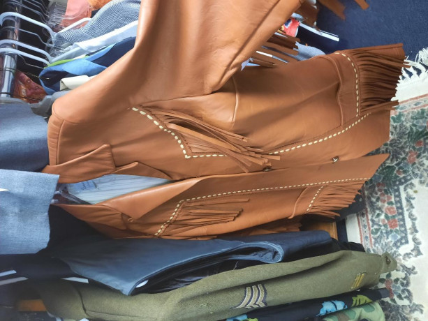 vintage-clothing-big-0