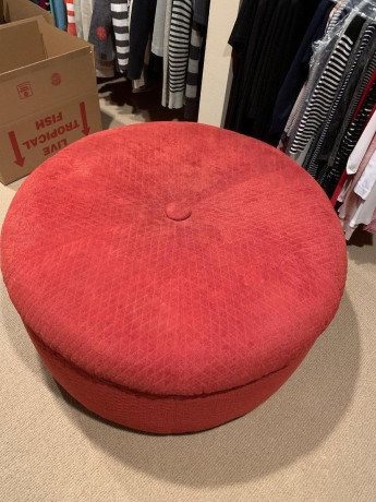 red-round-velvet-ottoman-big-0
