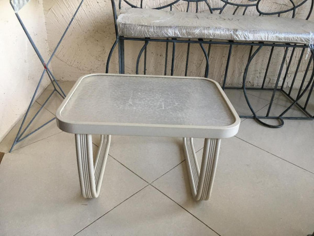 2-square-glass-tables-big-0