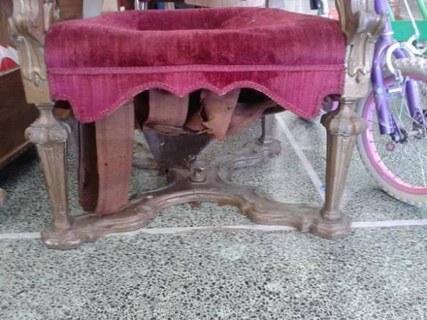 rare-vintage-red-velvet-throne-chair-big-3