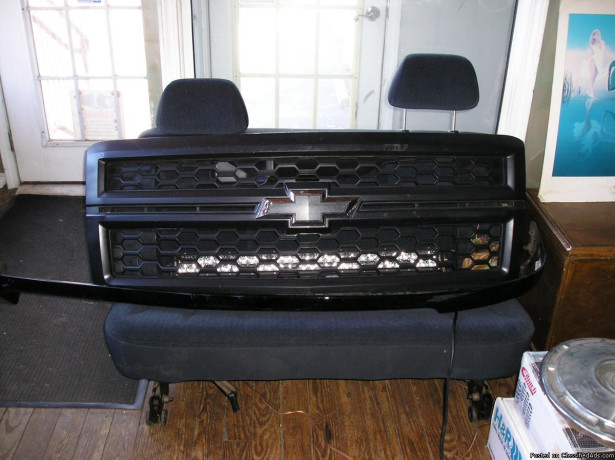 2015-chevy-silverado-grill-big-0