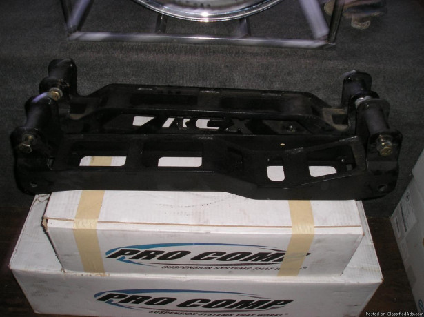 pro-comp-lift-kit-atlanta-shipping-available-big-0