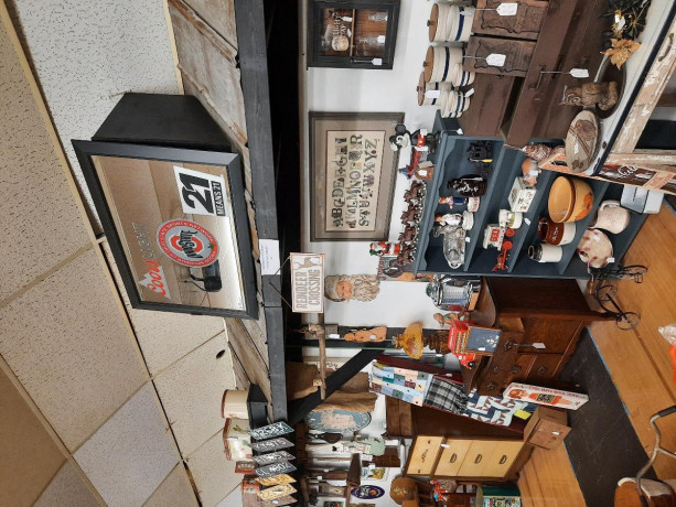 antiques-big-1