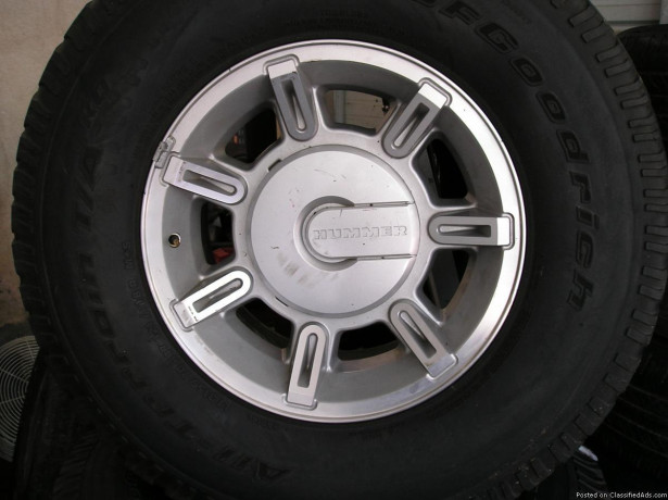 4-17-inch-hummer-wheels-and-tires-big-0
