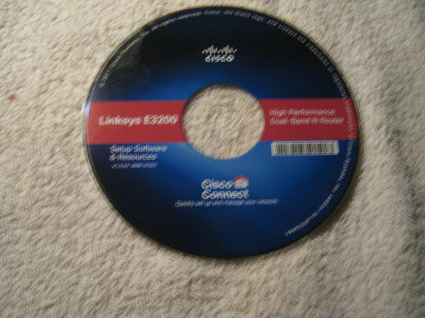 linksys-e-series-setup-cd-use-with-windows-or-mac-big-0