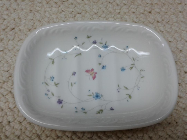 ceramic-soap-dish-lotion-despenser-set-big-1