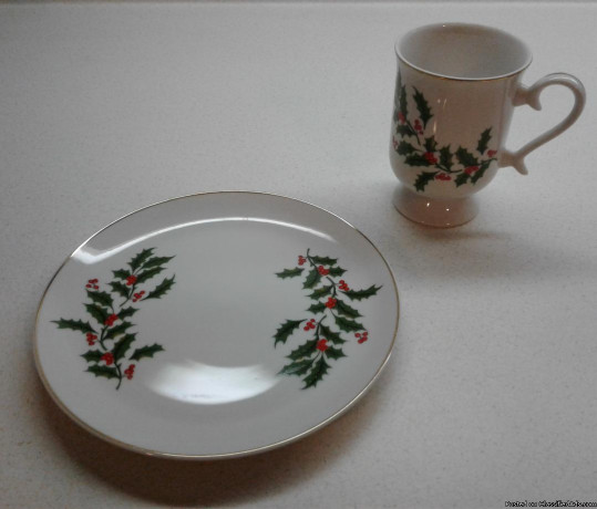 holiday-christmas-10-pc-holly-leaf-coffee-service-set-big-2