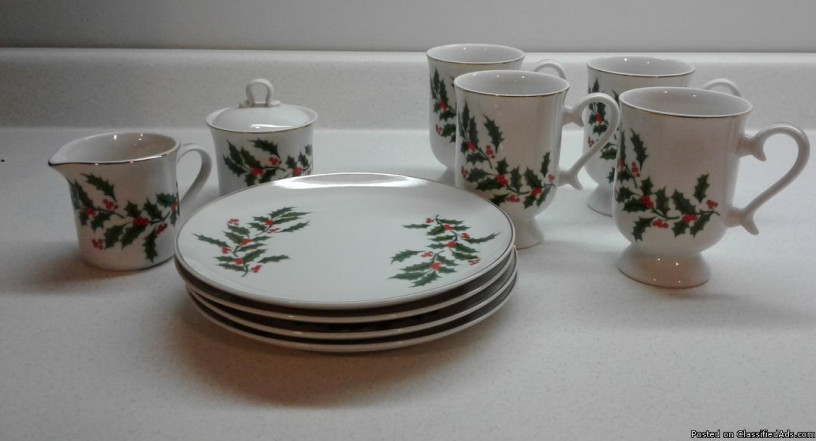 holiday-christmas-10-pc-holly-leaf-coffee-service-set-big-3